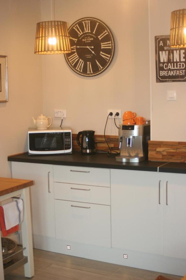 Les Sapins Apartment Beaumesnil  ภายนอก รูปภาพ