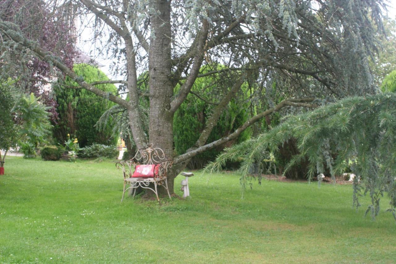 Les Sapins Apartment Beaumesnil  ภายนอก รูปภาพ